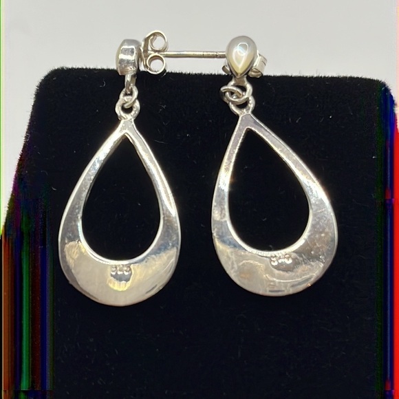 Teardrop Earrings with Pearl Inlay stone. 925 Pierced - Picture 9 of 9